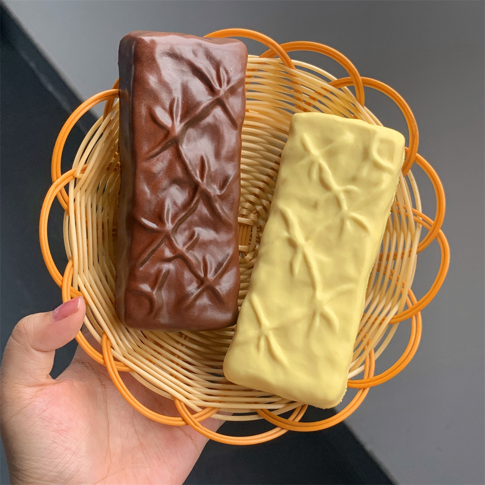Spicy Food Snacks - Grote Snickers Model Simulatie Van Kunstmatige